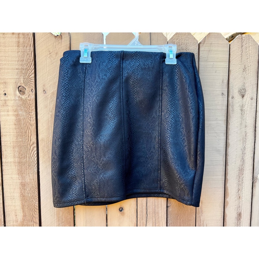 Faux Snake-skin Pencil Skirt